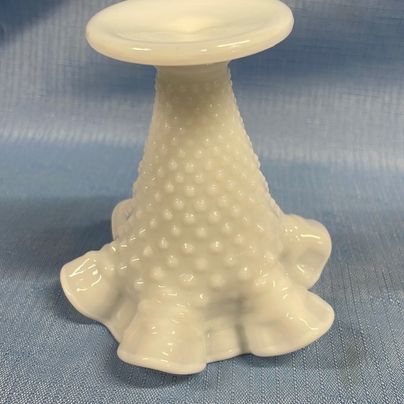 Fenton milk Glass Hobnail Double Ruffle Trumpet Vase 4” - Picture 4 of 4